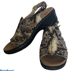 Clarks Collection Women’s Soft Cushion Slingback w/ Wedge Sandals Size 7 NWOB